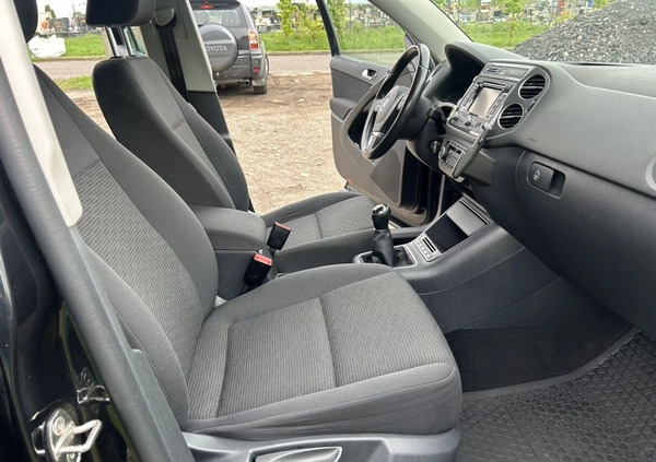 Volkswagen Tiguan cena 49900 przebieg: 207000, rok produkcji 2015 z Będzin małe 562
